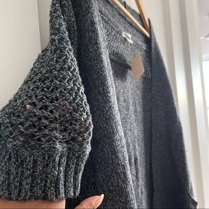 Dark gray knit short sleeved cardigan